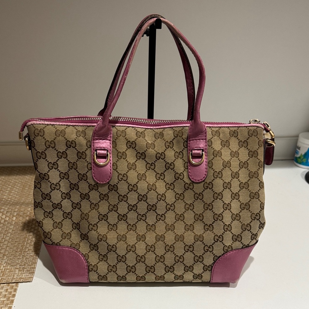 Gucci tote bag with pink trim